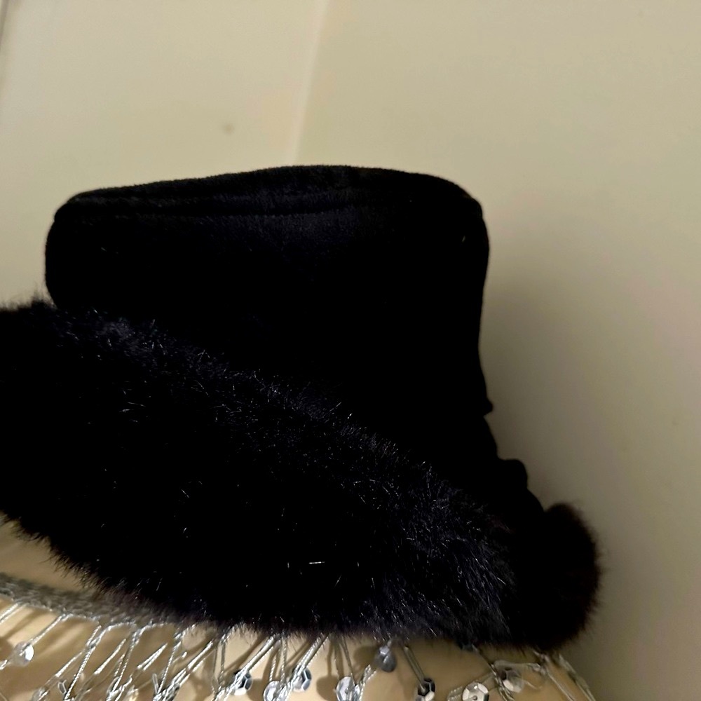 Betmar New York 1923 vintage hat 23inch wide 6inch depth folded unfolded 9inch